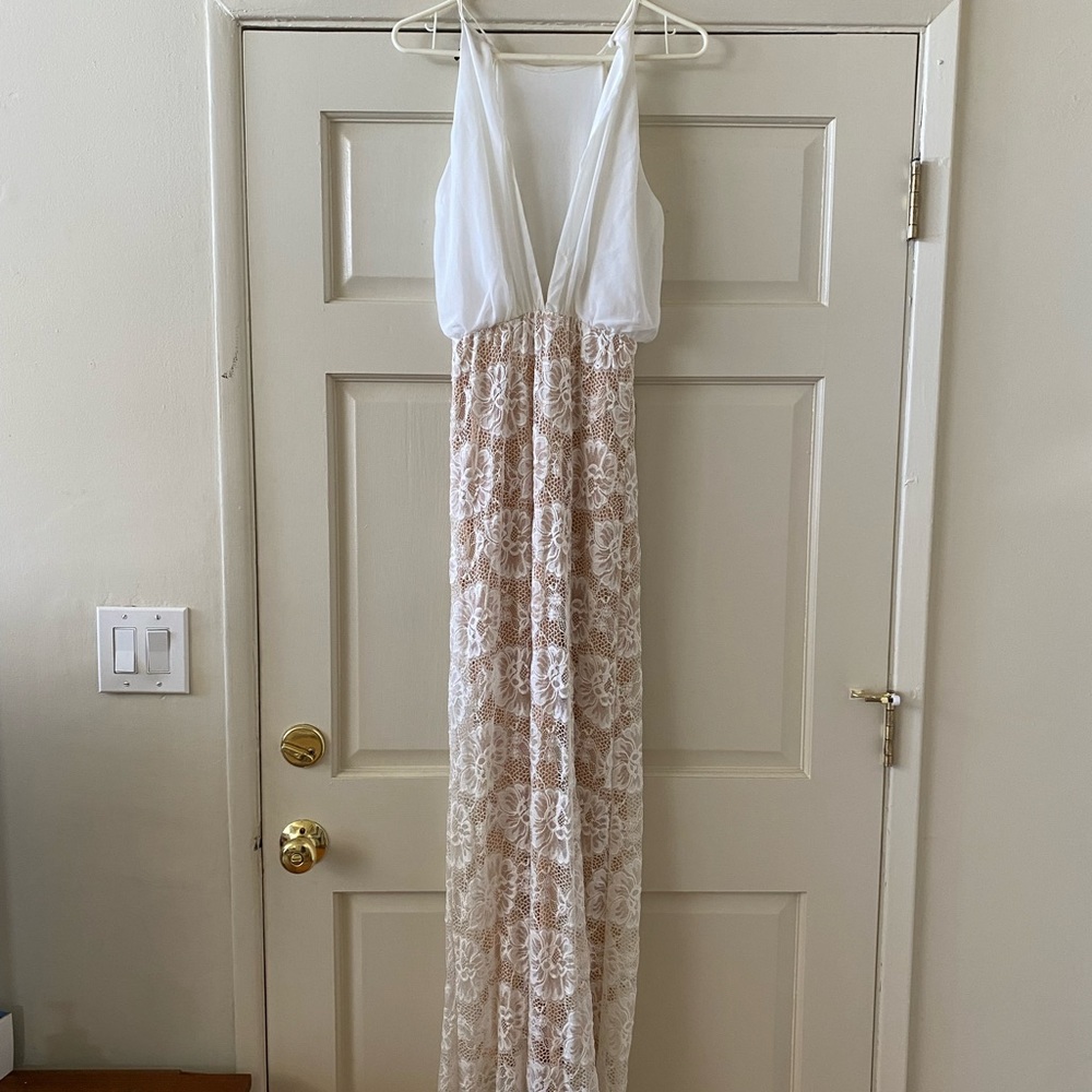 Windsor High Neck Silhouette Floor-Length Dress - Picture 3 of 5